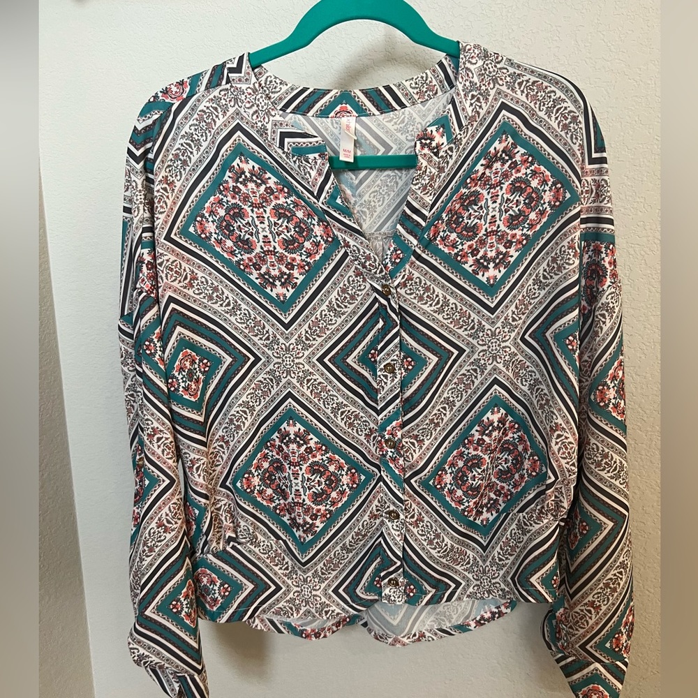 Patterned blouse